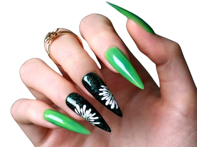 Is green a good nail polish color