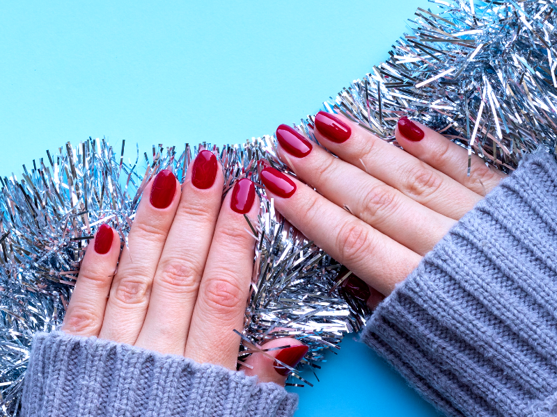 What shape is best for red nails